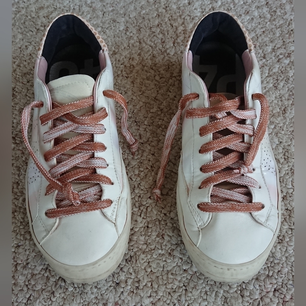 P448 John Gardenia Sneaker size 9